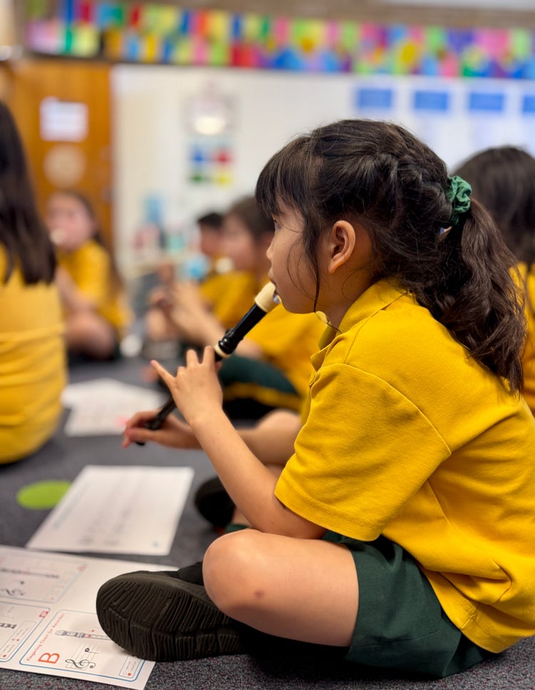 Student in recorder ensemble